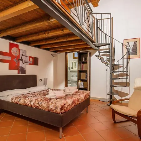 Oltrarno Loft-hosted By Sweetstay *